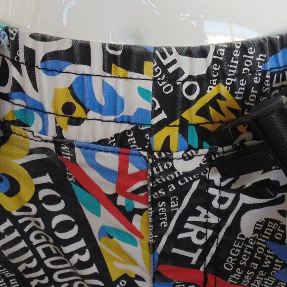 VIP Crop Joggers, 3/4, Graffiti, Faux Cargo, Elastic Waist/Cuffs, Belt, VINTAGE - Picture 9 of 13